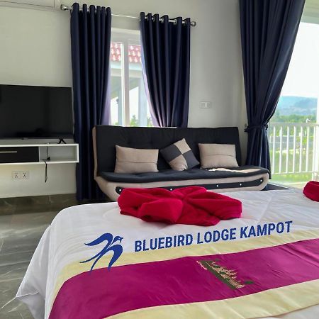 Bluebird Lodge Kampot Bagian luar foto